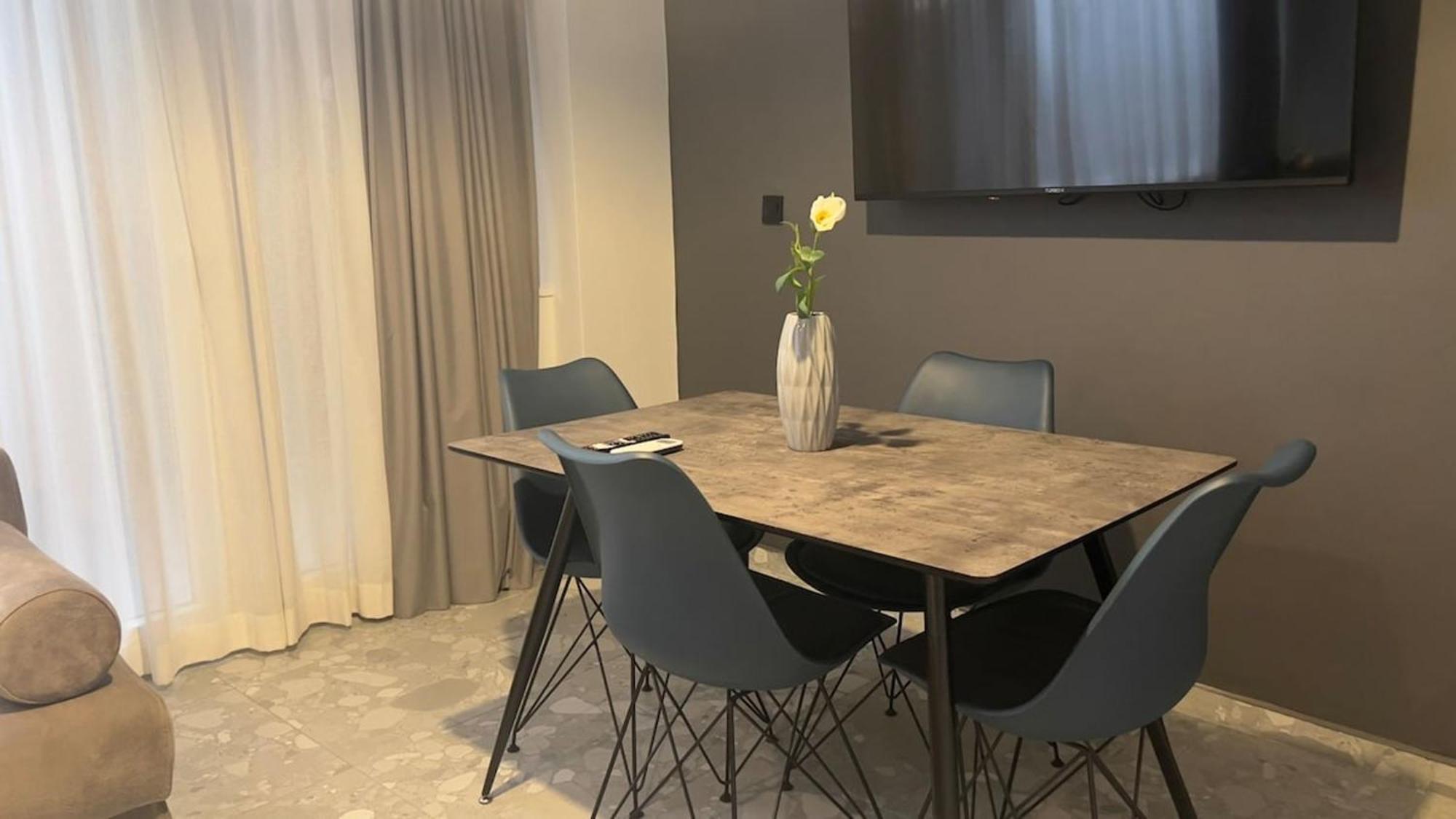 Mykonos #112 - Superhost Hub Apartment เอเธนส์ ภายนอก รูปภาพ