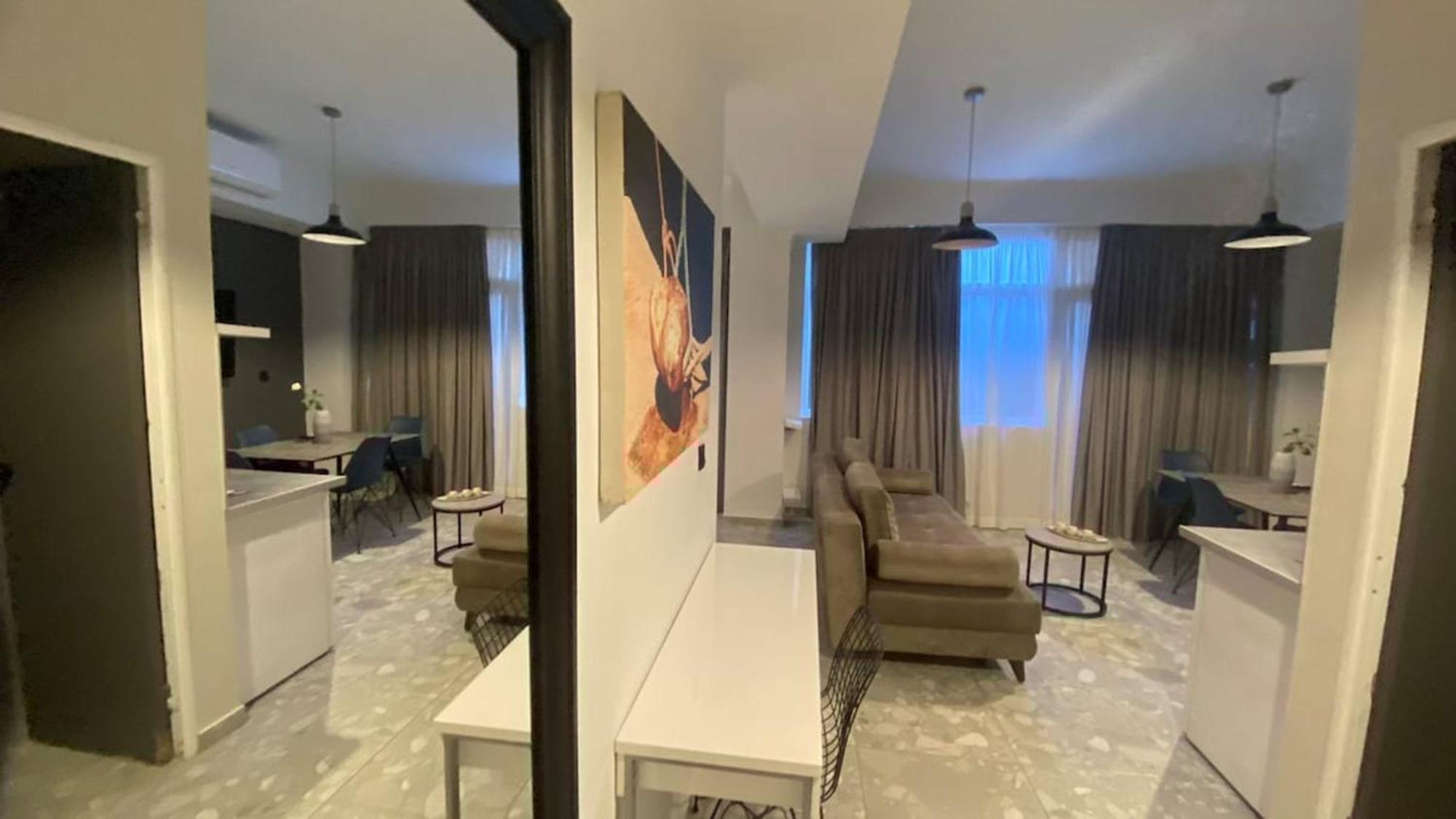 Mykonos #112 - Superhost Hub Apartment เอเธนส์ ภายนอก รูปภาพ